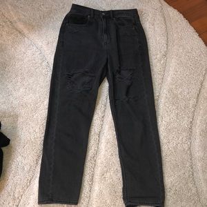 AE distressed mom jean black